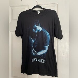 Shawn Mendes Black Graphic T-Shirt concert size medium
